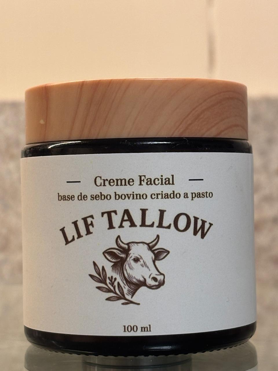 Pote de creme facial Lif Tallow de 100 ml, com tampa amadeirada e rótulo da marca